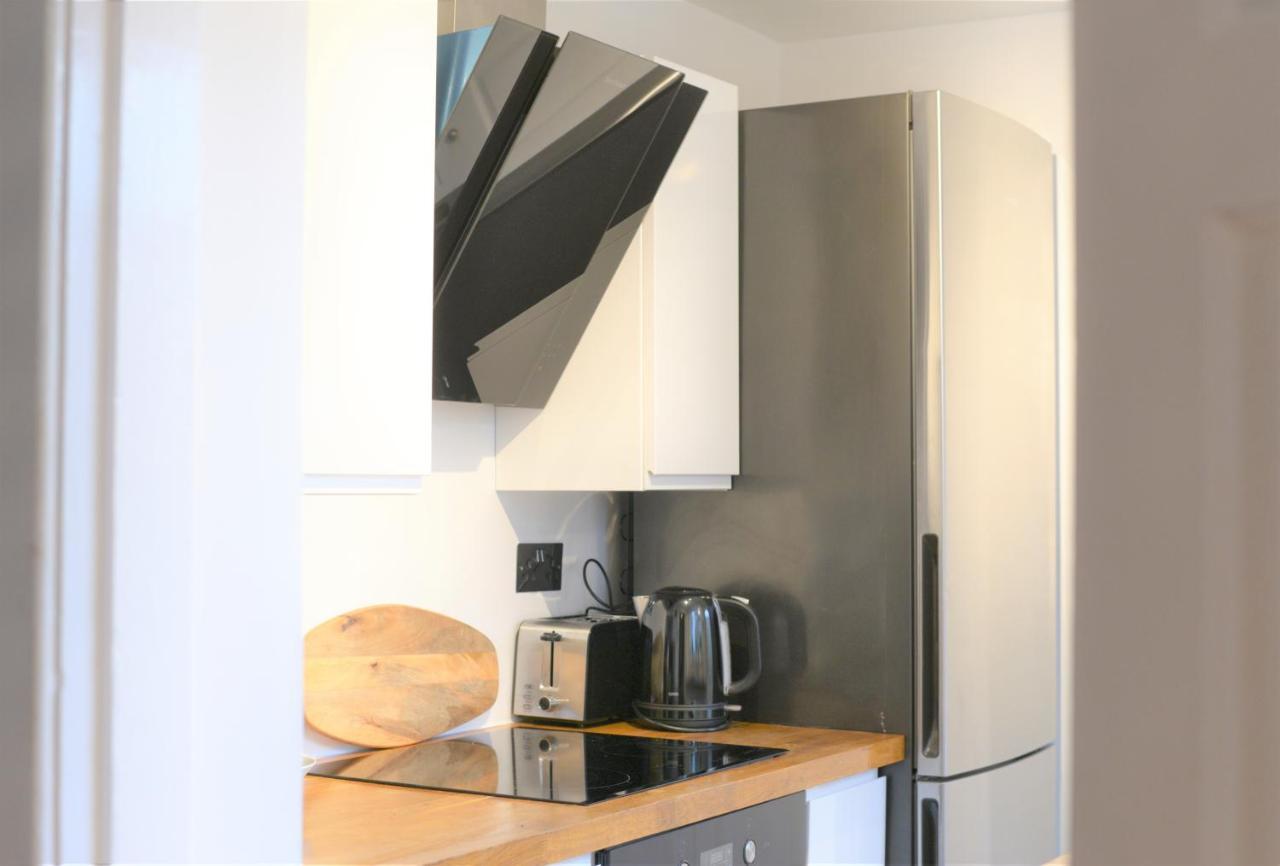 Florence House Villa เร็กซ์แฮม ภายนอก รูปภาพ